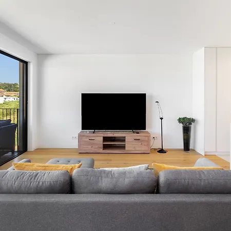 Whome Heritage And Comfort, Luxurious Living In Benfica Lisbon